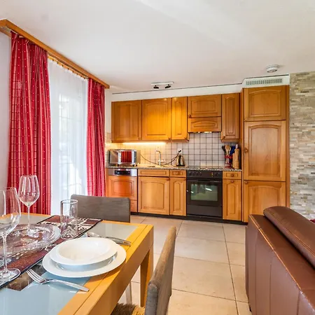 Charming Alpin Violett Apartman Zermatt