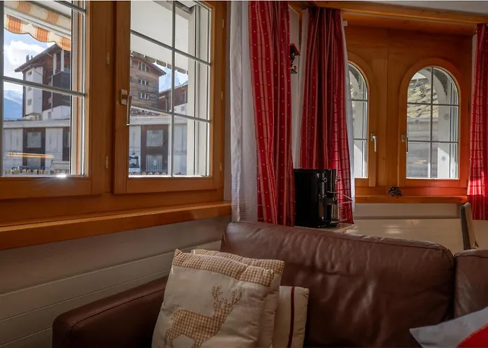 Charming Alpin Violett Apartment