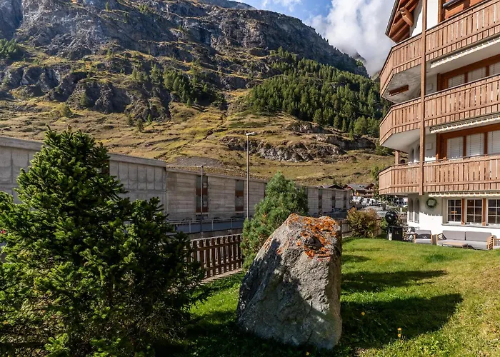 Charming Alpin Violett Apartment Zermatt