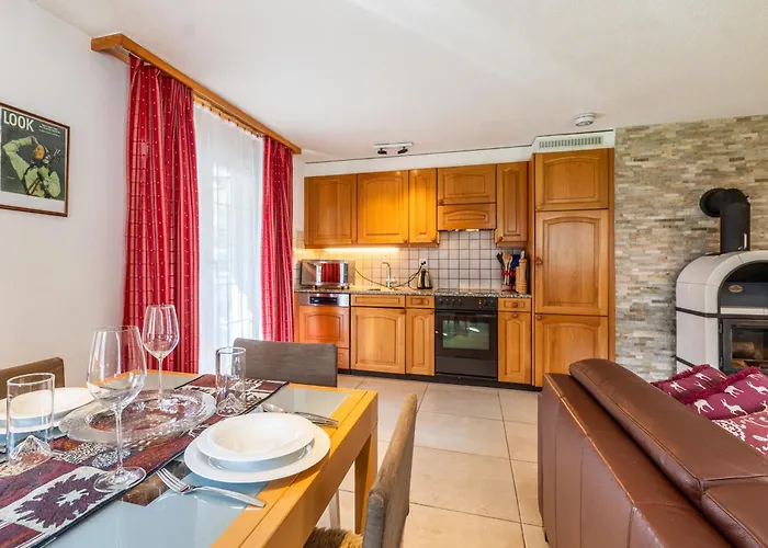 Charming Alpin Violett Apartment Zermatt