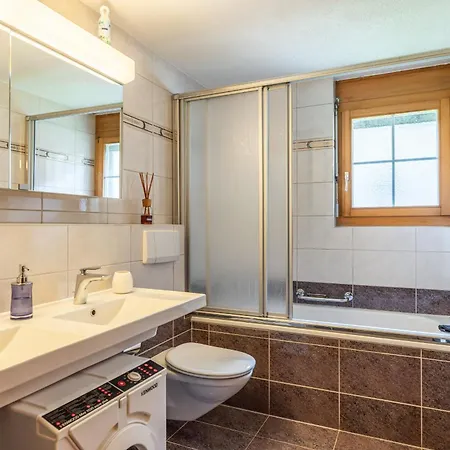 Charming Alpin Violett Apartman